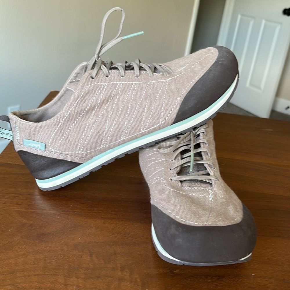 Altra Womens Wahweap Athletic Shoes brown ALW1963P024 Running Hiking Hemp 10